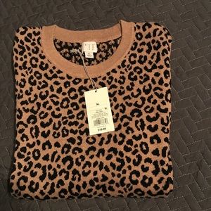 A new day leopard sweater women’s xl. NWT